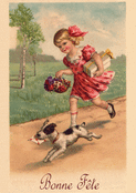 Une fillette joyeuse et ses cadeaux